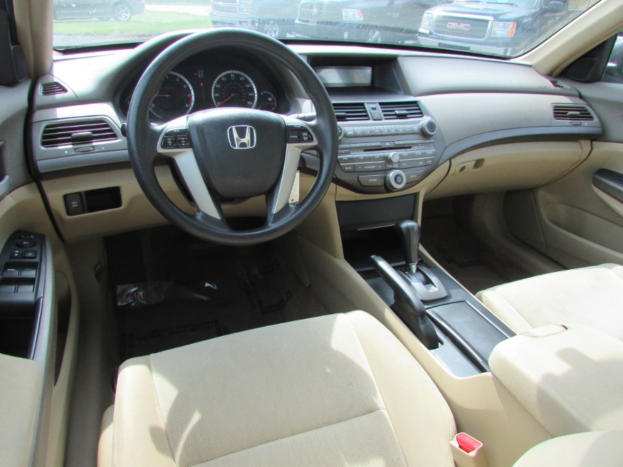 Used Honda Accord Sdn 4dr I4 Auto LX PZEV 2009 | United Auto Sales of E Windsor, Inc. East Windsor, Connecticut Used Honda Accord Sdn 4dr I4 Auto LX PZEV 2009 | United Auto Sales of E Windsor, Inc. East Windsor, Connecticut