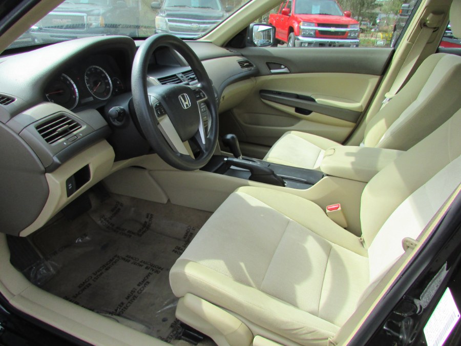 Used Honda Accord Sdn 4dr I4 Auto LX PZEV 2009 | United Auto Sales of E Windsor, Inc. East Windsor, Connecticut Used Honda Accord Sdn 4dr I4 Auto LX PZEV 2009 | United Auto Sales of E Windsor, Inc. East Windsor, Connecticut