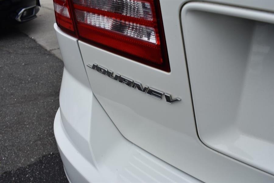 Used Dodge Journey SE 2018 | Certified Performance Motors. Valley Stream, New York