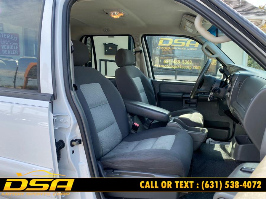 2005 Ford Explorer Sport Trac 4dr 126" WB 4WD XLT, available for sale in Commack, New York | DSA Motor Sports Corp. Commack, New York 2005 Ford Explorer Sport Trac 4dr 126" WB 4WD XLT, available for sale in Commack, New York | DSA Motor Sports Corp. Commack, New York