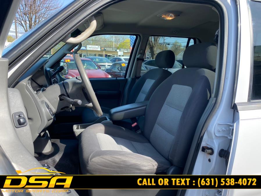 2005 Ford Explorer Sport Trac 4dr 126" WB 4WD XLT, available for sale in Commack, New York | DSA Motor Sports Corp. Commack, New York 2005 Ford Explorer Sport Trac 4dr 126" WB 4WD XLT, available for sale in Commack, New York | DSA Motor Sports Corp. Commack, New York