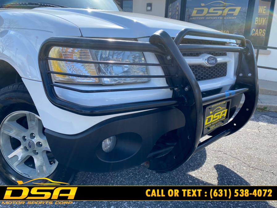 2005 Ford Explorer Sport Trac 4dr 126" WB 4WD XLT, available for sale in Commack, New York | DSA Motor Sports Corp. Commack, New York 2005 Ford Explorer Sport Trac 4dr 126" WB 4WD XLT, available for sale in Commack, New York | DSA Motor Sports Corp. Commack, New York