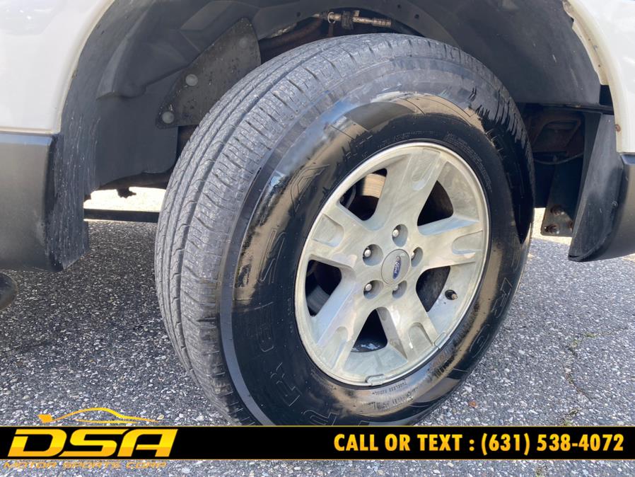 2005 Ford Explorer Sport Trac 4dr 126" WB 4WD XLT, available for sale in Commack, New York | DSA Motor Sports Corp. Commack, New York 2005 Ford Explorer Sport Trac 4dr 126" WB 4WD XLT, available for sale in Commack, New York | DSA Motor Sports Corp. Commack, New York