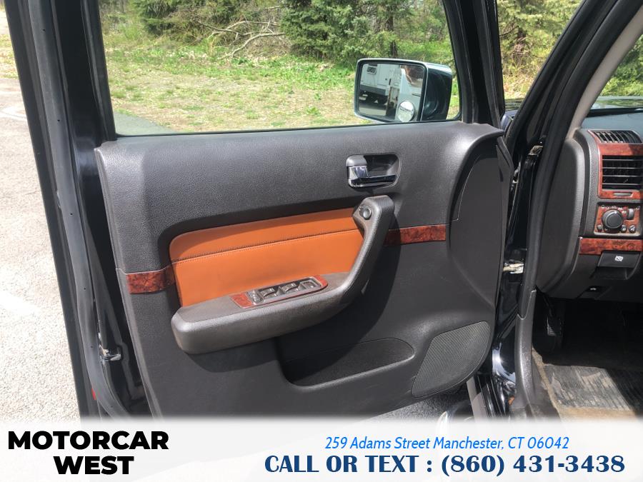 Used HUMMER H3 4dr 4WD SUV 2006 | Motorcar West. Manchester, Connecticut Used HUMMER H3 4dr 4WD SUV 2006 | Motorcar West. Manchester, Connecticut