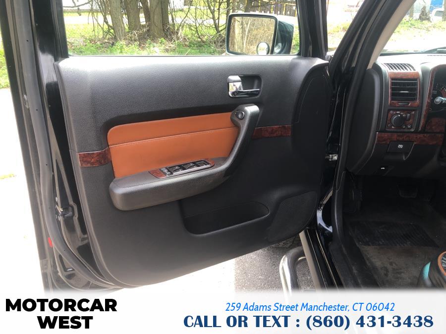 Used HUMMER H3 4dr 4WD SUV 2006 | Motorcar West. Manchester, Connecticut Used HUMMER H3 4dr 4WD SUV 2006 | Motorcar West. Manchester, Connecticut