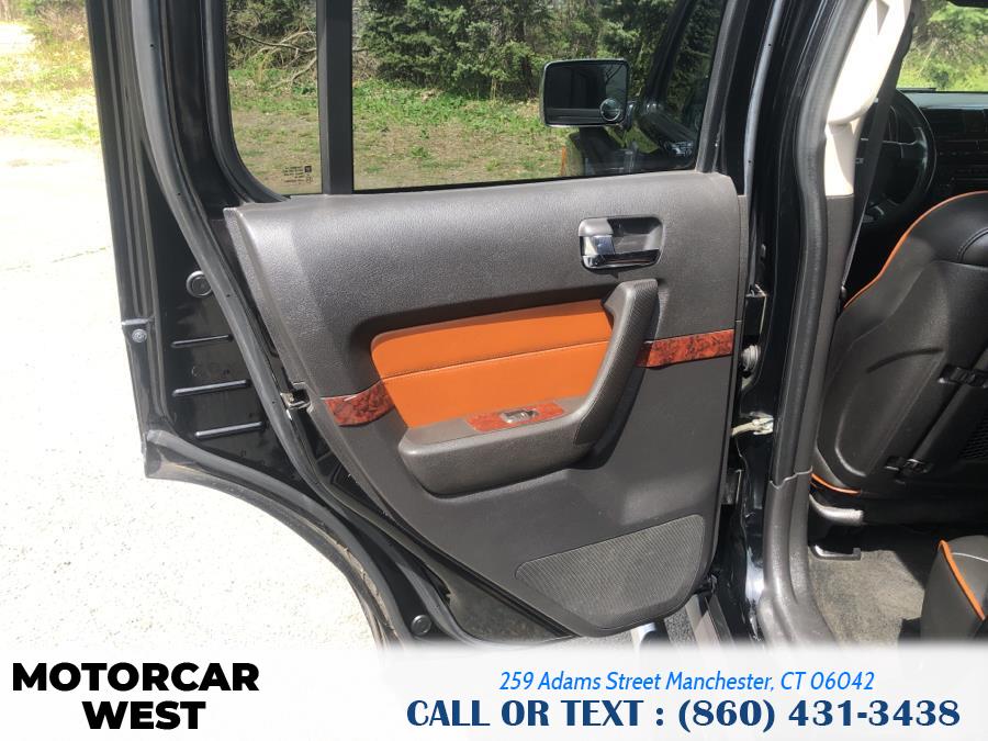 Used HUMMER H3 4dr 4WD SUV 2006 | Motorcar West. Manchester, Connecticut Used HUMMER H3 4dr 4WD SUV 2006 | Motorcar West. Manchester, Connecticut