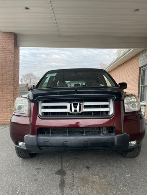 2008 Honda Pilot 4WD 4dr EX-L, available for sale in New Britain, Connecticut | Supreme Automotive. New Britain, Connecticut 2008 Honda Pilot 4WD 4dr EX-L, available for sale in New Britain, Connecticut | Supreme Automotive. New Britain, Connecticut