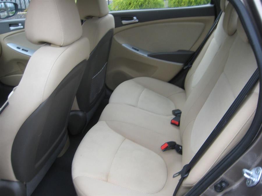 2013 Hyundai Accent GLS 4dr Sedan, available for sale in Massapequa, New York | Rite Choice Auto Inc.. Massapequa, New York 2013 Hyundai Accent GLS 4dr Sedan, available for sale in Massapequa, New York | Rite Choice Auto Inc.. Massapequa, New York