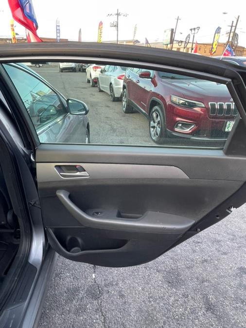 Used Hyundai Sonata SE 2.4L 2019 | NJ Used Cars Center. Irvington, New Jersey Used Hyundai Sonata SE 2.4L 2019 | NJ Used Cars Center. Irvington, New Jersey