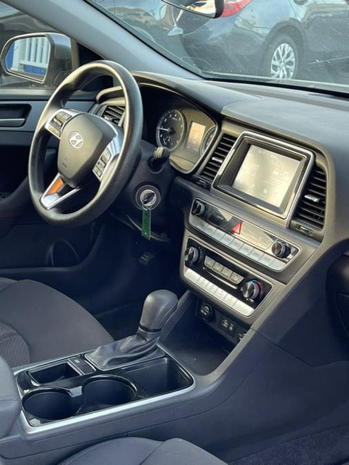 Used Hyundai Sonata SE 2.4L 2019 | NJ Used Cars Center. Irvington, New Jersey Used Hyundai Sonata SE 2.4L 2019 | NJ Used Cars Center. Irvington, New Jersey