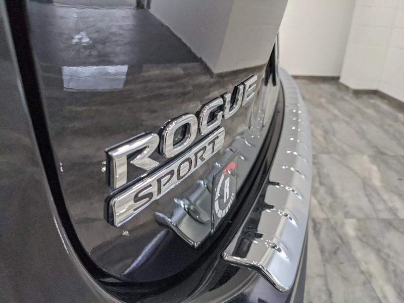 Used Nissan Rogue Sport SL w/Nav & RearCam 2017 | Car Revolution. Maple Shade, New Jersey Used Nissan Rogue Sport SL w/Nav & RearCam 2017 | Car Revolution. Maple Shade, New Jersey