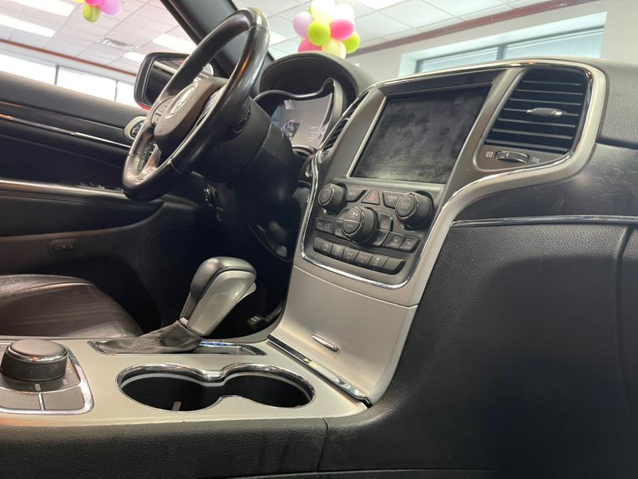 2018 Jeep Grand Cherokee STERLING EDITION Limited 4x4, available for sale in Inwood, New York | 5 Towns Drive. Inwood, New York 2018 Jeep Grand Cherokee STERLING EDITION Limited 4x4, available for sale in Inwood, New York | 5 Towns Drive. Inwood, New York