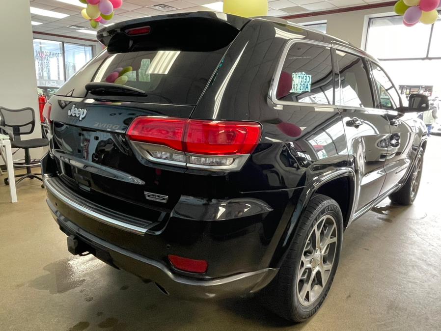 2018 Jeep Grand Cherokee STERLING EDITION Limited 4x4, available for sale in Inwood, New York | 5 Towns Drive. Inwood, New York 2018 Jeep Grand Cherokee STERLING EDITION Limited 4x4, available for sale in Inwood, New York | 5 Towns Drive. Inwood, New York
