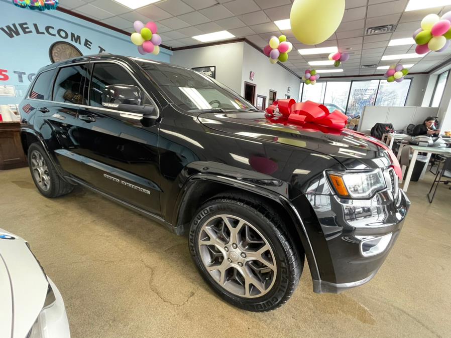 2018 Jeep Grand Cherokee STERLING EDITION Limited 4x4, available for sale in Inwood, New York | 5 Towns Drive. Inwood, New York 2018 Jeep Grand Cherokee STERLING EDITION Limited 4x4, available for sale in Inwood, New York | 5 Towns Drive. Inwood, New York