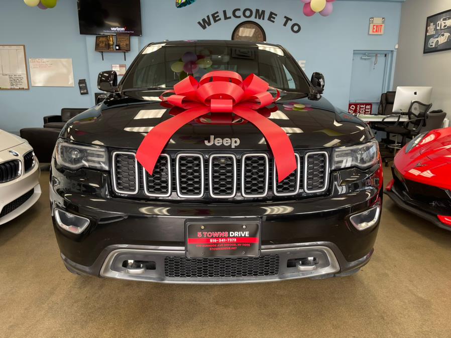 2018 Jeep Grand Cherokee STERLING EDITION Limited 4x4, available for sale in Inwood, New York | 5 Towns Drive. Inwood, New York 2018 Jeep Grand Cherokee STERLING EDITION Limited 4x4, available for sale in Inwood, New York | 5 Towns Drive. Inwood, New York