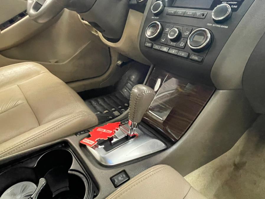 2010 Nissan Altima 4dr Sdn I4 CVT 2.5 SL, available for sale in Inwood, New York | 5 Towns Drive. Inwood, New York 2010 Nissan Altima 4dr Sdn I4 CVT 2.5 SL, available for sale in Inwood, New York | 5 Towns Drive. Inwood, New York