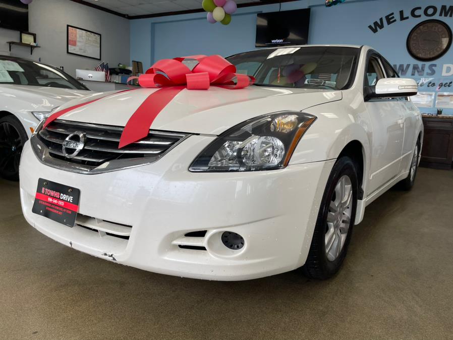 2010 Nissan Altima 4dr Sdn I4 CVT 2.5 SL, available for sale in Inwood, New York | 5 Towns Drive. Inwood, New York 2010 Nissan Altima 4dr Sdn I4 CVT 2.5 SL, available for sale in Inwood, New York | 5 Towns Drive. Inwood, New York