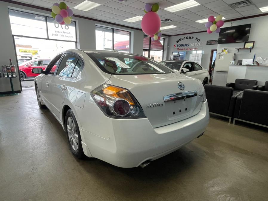 2010 Nissan Altima 4dr Sdn I4 CVT 2.5 SL, available for sale in Inwood, New York | 5 Towns Drive. Inwood, New York 2010 Nissan Altima 4dr Sdn I4 CVT 2.5 SL, available for sale in Inwood, New York | 5 Towns Drive. Inwood, New York