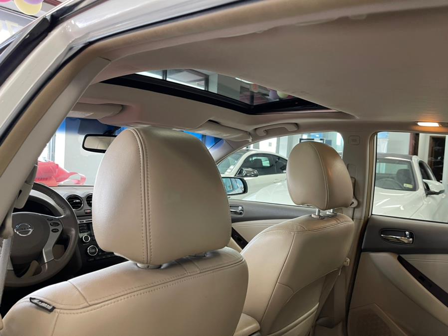 2010 Nissan Altima 4dr Sdn I4 CVT 2.5 SL, available for sale in Inwood, New York | 5 Towns Drive. Inwood, New York 2010 Nissan Altima 4dr Sdn I4 CVT 2.5 SL, available for sale in Inwood, New York | 5 Towns Drive. Inwood, New York