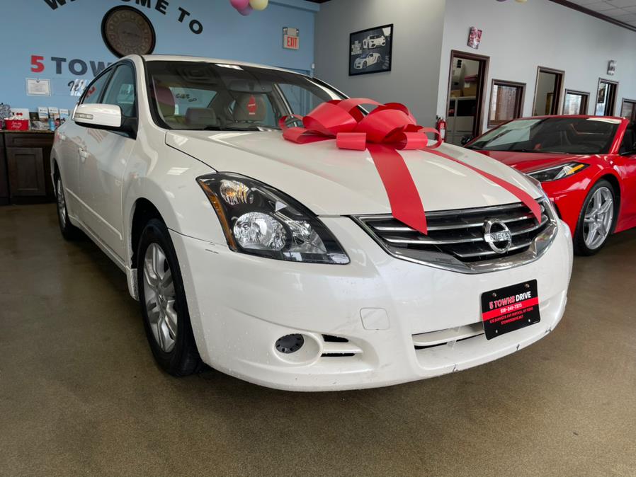 2010 Nissan Altima 4dr Sdn I4 CVT 2.5 SL, available for sale in Inwood, New York | 5 Towns Drive. Inwood, New York 2010 Nissan Altima 4dr Sdn I4 CVT 2.5 SL, available for sale in Inwood, New York | 5 Towns Drive. Inwood, New York