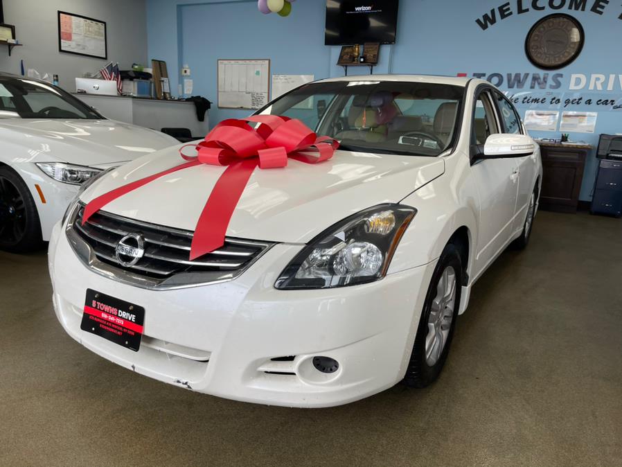 2010 Nissan Altima 4dr Sdn I4 CVT 2.5 SL, available for sale in Inwood, New York | 5 Towns Drive. Inwood, New York 2010 Nissan Altima 4dr Sdn I4 CVT 2.5 SL, available for sale in Inwood, New York | 5 Towns Drive. Inwood, New York