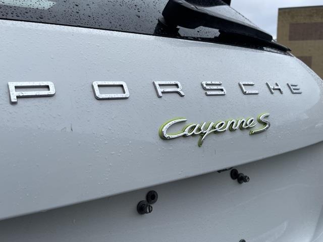 Used Porsche Cayenne E-hybrid S 2016 | Blasius Federal Road. Brookfield, Connecticut Used Porsche Cayenne E-hybrid S 2016 | Blasius Federal Road. Brookfield, Connecticut