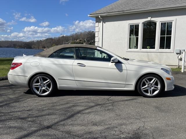 Used Mercedes-benz E-class E 350 2011 | Blasius of Danbury. Danbury, Connecticut Used Mercedes-benz E-class E 350 2011 | Blasius of Danbury. Danbury, Connecticut