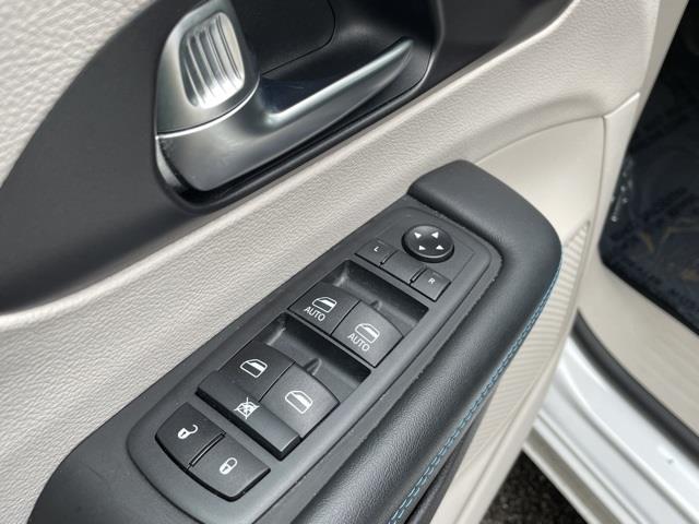 Used Chrysler Pacifica Touring L 2021 | Blasius of Danbury. Danbury, Connecticut Used Chrysler Pacifica Touring L 2021 | Blasius of Danbury. Danbury, Connecticut