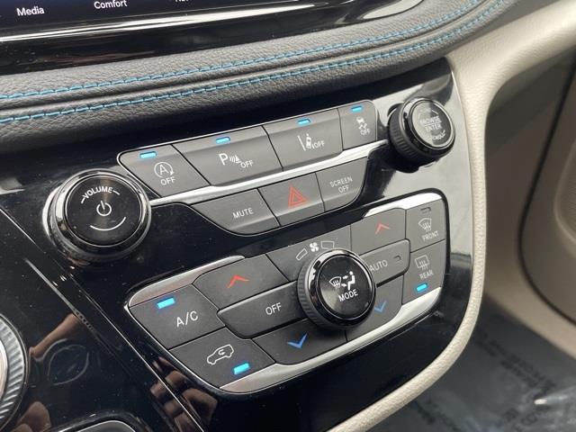 Used Chrysler Pacifica Touring L 2021 | Blasius of Danbury. Danbury, Connecticut Used Chrysler Pacifica Touring L 2021 | Blasius of Danbury. Danbury, Connecticut