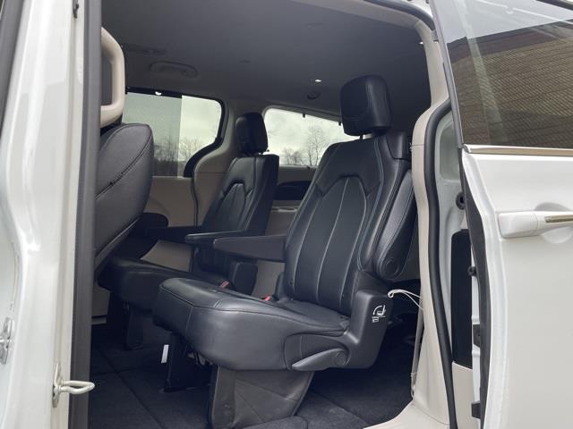 Used Chrysler Pacifica Touring L 2021 | Blasius of Danbury. Danbury, Connecticut Used Chrysler Pacifica Touring L 2021 | Blasius of Danbury. Danbury, Connecticut