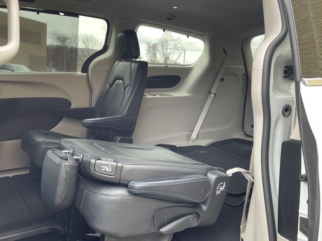 Used Chrysler Pacifica Touring L 2021 | Blasius of Danbury. Danbury, Connecticut Used Chrysler Pacifica Touring L 2021 | Blasius of Danbury. Danbury, Connecticut