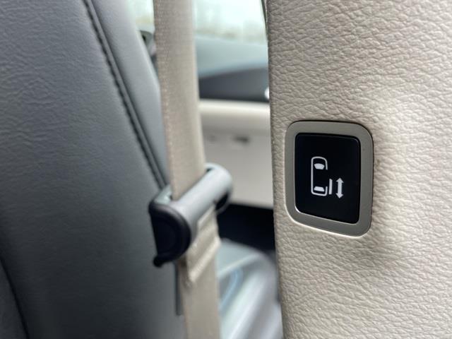 Used Chrysler Pacifica Touring L 2021 | Blasius of Danbury. Danbury, Connecticut Used Chrysler Pacifica Touring L 2021 | Blasius of Danbury. Danbury, Connecticut