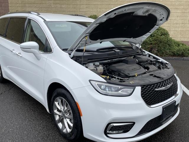 Used Chrysler Pacifica Touring L 2021 | Blasius of Danbury. Danbury, Connecticut Used Chrysler Pacifica Touring L 2021 | Blasius of Danbury. Danbury, Connecticut