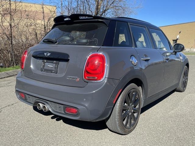 Used Mini Cooper s Base 2018 | Blasius of Danbury. Danbury, Connecticut Used Mini Cooper s Base 2018 | Blasius of Danbury. Danbury, Connecticut