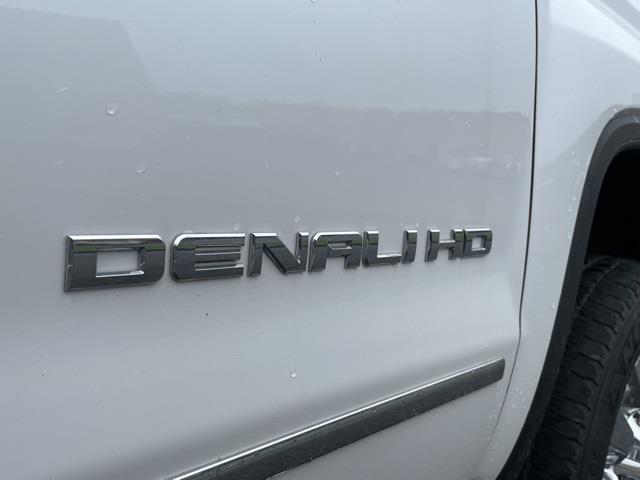 2018 GMC Sierra 2500hd Denali, available for sale in Brookfield, Connecticut | Blasius Federal Road. Brookfield, Connecticut 2018 GMC Sierra 2500hd Denali, available for sale in Brookfield, Connecticut | Blasius Federal Road. Brookfield, Connecticut