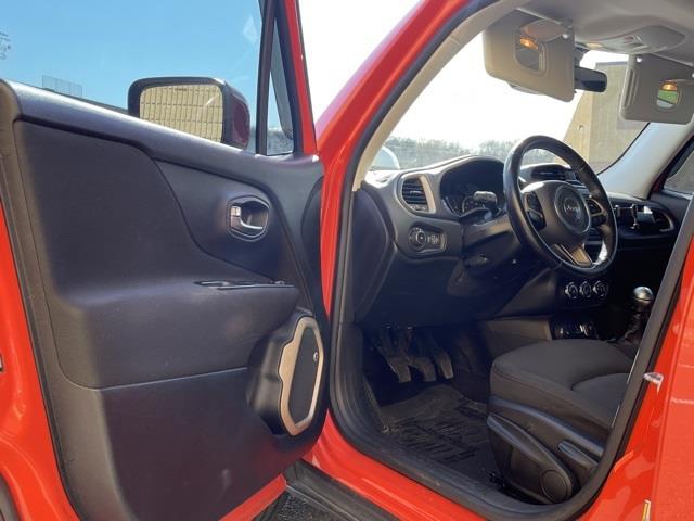 Used Jeep Renegade Latitude 2016 | Blasius of Danbury. Danbury, Connecticut Used Jeep Renegade Latitude 2016 | Blasius of Danbury. Danbury, Connecticut