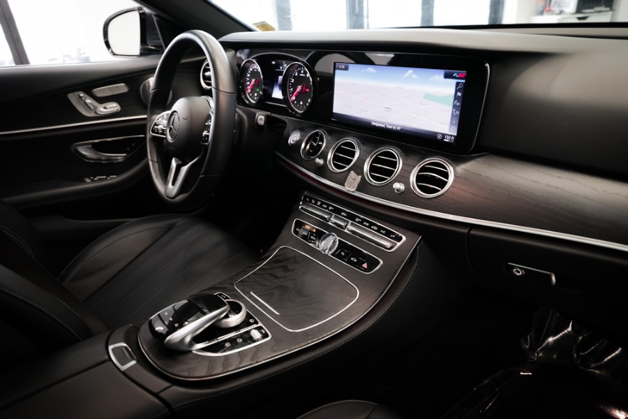 Used Mercedes-Benz E-Class E 300 4MATIC Sedan 2019 | 26 Motors Long Island. ELMONT, New York Used Mercedes-Benz E-Class E 300 4MATIC Sedan 2019 | 26 Motors Long Island. ELMONT, New York
