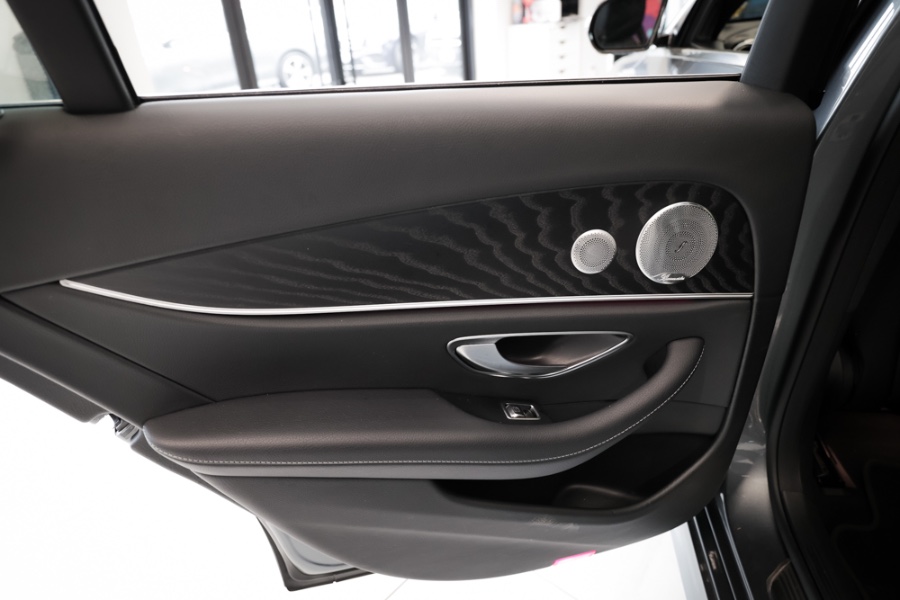 Used Mercedes-Benz E-Class E 300 4MATIC Sedan 2019 | 26 Motors Long Island. ELMONT, New York Used Mercedes-Benz E-Class E 300 4MATIC Sedan 2019 | 26 Motors Long Island. ELMONT, New York