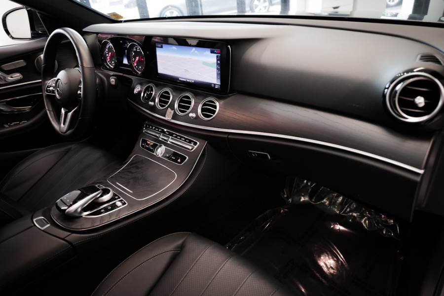 Used Mercedes-Benz E-Class E 300 4MATIC Sedan 2019 | 26 Motors Long Island. ELMONT, New York Used Mercedes-Benz E-Class E 300 4MATIC Sedan 2019 | 26 Motors Long Island. ELMONT, New York