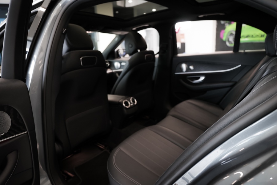 Used Mercedes-Benz E-Class E 300 4MATIC Sedan 2019 | 26 Motors Long Island. ELMONT, New York Used Mercedes-Benz E-Class E 300 4MATIC Sedan 2019 | 26 Motors Long Island. ELMONT, New York