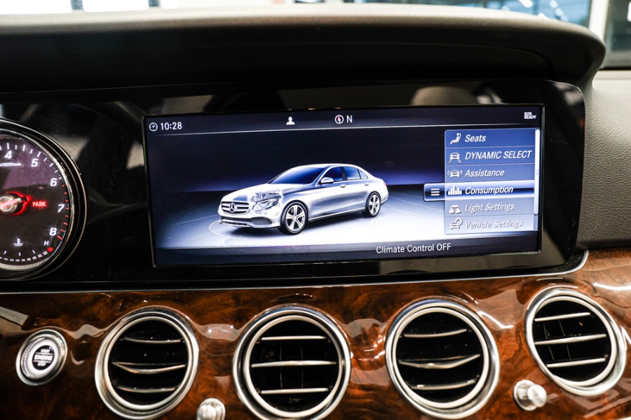 Used Mercedes-Benz E-Class E 300 4MATIC Sedan 2019 | 26 Motors Long Island. ELMONT, New York Used Mercedes-Benz E-Class E 300 4MATIC Sedan 2019 | 26 Motors Long Island. ELMONT, New York