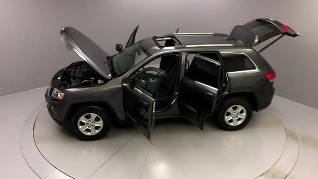 Used Jeep Grand Cherokee 4WD 4dr Laredo 2016 | J&M Automotive Sls&Svc LLC. Naugatuck, Connecticut Used Jeep Grand Cherokee 4WD 4dr Laredo 2016 | J&M Automotive Sls&Svc LLC. Naugatuck, Connecticut