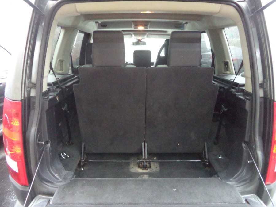 2008 Land Rover LR3 4WD 4dr SE, available for sale in Naugatuck, Connecticut | Riverside Motorcars, LLC. Naugatuck, Connecticut 2008 Land Rover LR3 4WD 4dr SE, available for sale in Naugatuck, Connecticut | Riverside Motorcars, LLC. Naugatuck, Connecticut