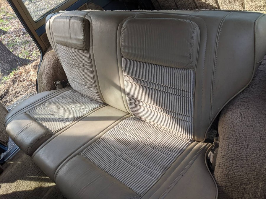 Used Jeep Grand Wagoneer Final Edition 1991 | Riverside Motorcars, LLC. Naugatuck, Connecticut Used Jeep Grand Wagoneer Final Edition 1991 | Riverside Motorcars, LLC. Naugatuck, Connecticut