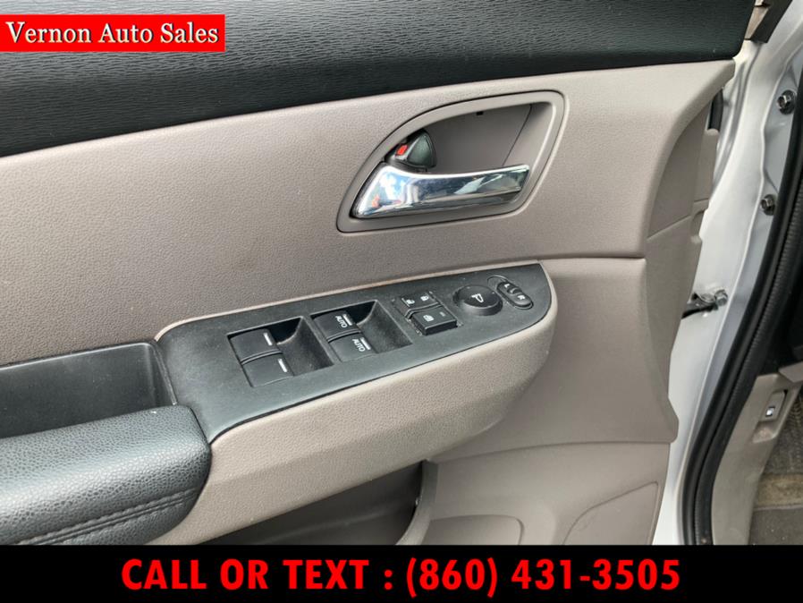 2015 Honda Odyssey 5dr LX, available for sale in Manchester, Connecticut | Vernon Auto Sale & Service. Manchester, Connecticut 2015 Honda Odyssey 5dr LX, available for sale in Manchester, Connecticut | Vernon Auto Sale & Service. Manchester, Connecticut