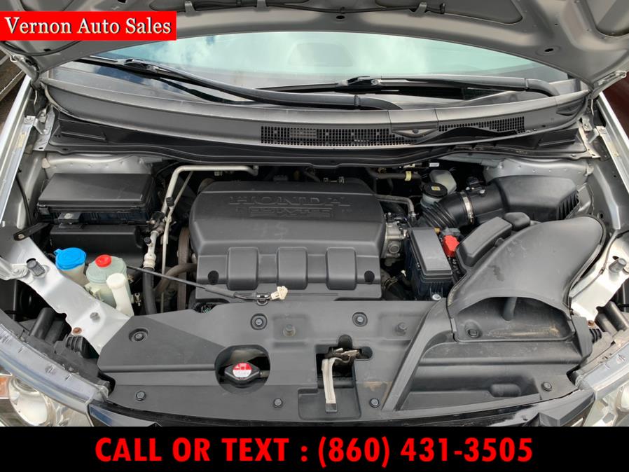 2015 Honda Odyssey 5dr LX, available for sale in Manchester, Connecticut | Vernon Auto Sale & Service. Manchester, Connecticut 2015 Honda Odyssey 5dr LX, available for sale in Manchester, Connecticut | Vernon Auto Sale & Service. Manchester, Connecticut