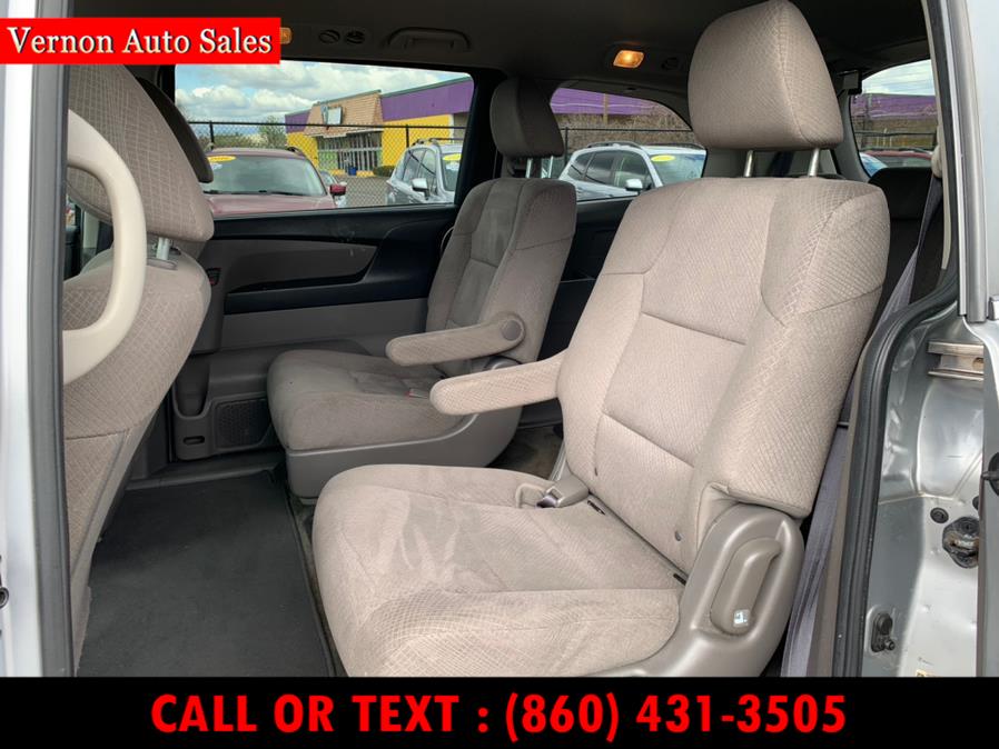 2015 Honda Odyssey 5dr LX, available for sale in Manchester, Connecticut | Vernon Auto Sale & Service. Manchester, Connecticut 2015 Honda Odyssey 5dr LX, available for sale in Manchester, Connecticut | Vernon Auto Sale & Service. Manchester, Connecticut