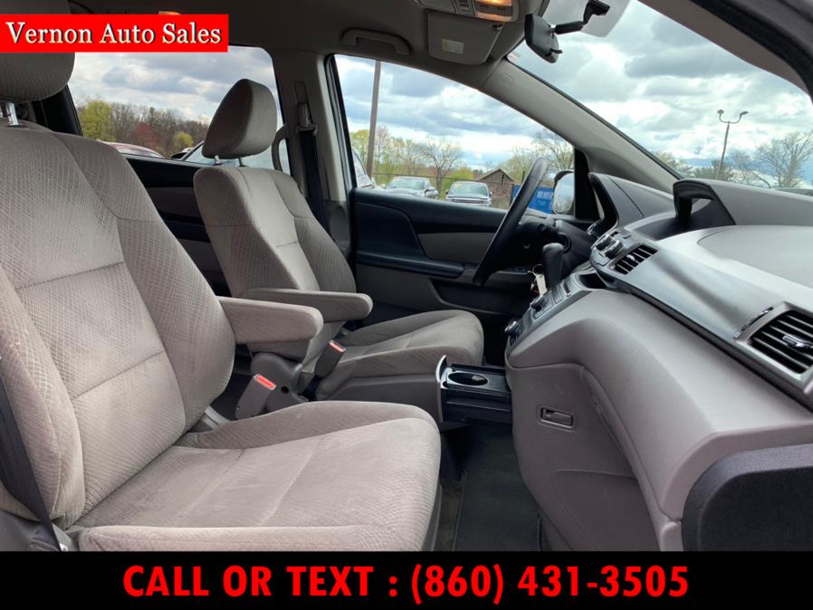 2015 Honda Odyssey 5dr LX, available for sale in Manchester, Connecticut | Vernon Auto Sale & Service. Manchester, Connecticut 2015 Honda Odyssey 5dr LX, available for sale in Manchester, Connecticut | Vernon Auto Sale & Service. Manchester, Connecticut