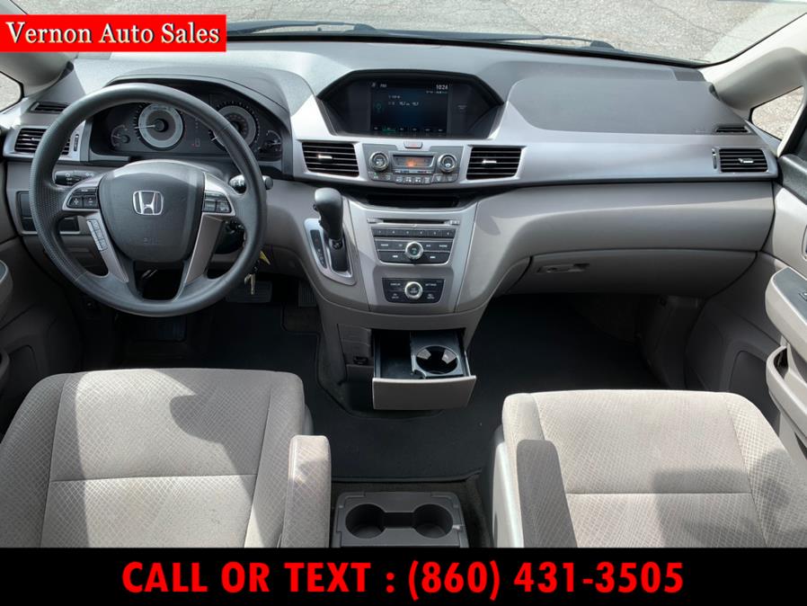 2015 Honda Odyssey 5dr LX, available for sale in Manchester, Connecticut | Vernon Auto Sale & Service. Manchester, Connecticut 2015 Honda Odyssey 5dr LX, available for sale in Manchester, Connecticut | Vernon Auto Sale & Service. Manchester, Connecticut