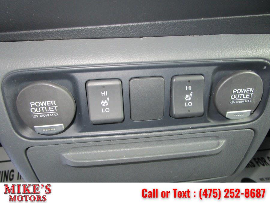 Used Honda Ridgeline 4WD Crew Cab RTL w/Leather & Navi 2007 | Mike's Motors LLC. Stratford, Connecticut Used Honda Ridgeline 4WD Crew Cab RTL w/Leather & Navi 2007 | Mike's Motors LLC. Stratford, Connecticut